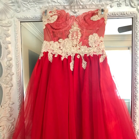 HUGE SALE Pixie RED w/ Lace PARTY Dress - Picture 1 of 7